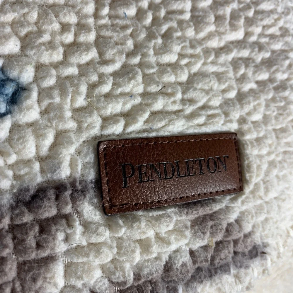 Pendleton sherpa fleece